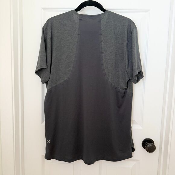 Men Lululemon Fast and Free Short Sleeve Slim Fit Hip Length in Graphite Gray - Picture 5 of 9
